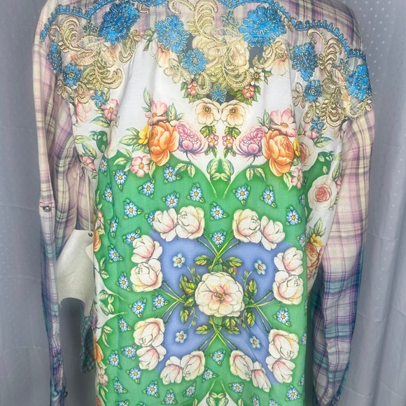 Aratta Plaid button down - Picture 3 of 7